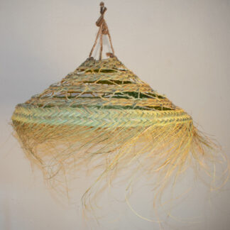 Lámpara cónica calada jareta baja con flecos