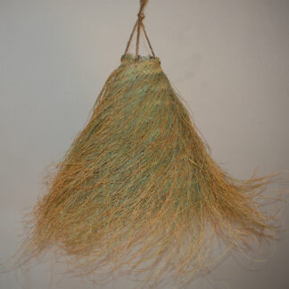 Lámpara cónica alta peluda